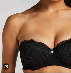 Black Lace Strapless Bra