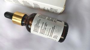 Saffron &amp; Chandan Serum