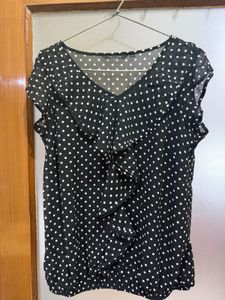 Chic Black Polka Dot Ruffle Top