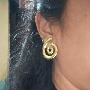 Anti Tarnish Spiral Earring