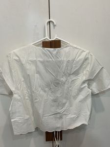 zara off White Embroidered Tie-Front Cropped Top