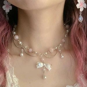 Pearl & Bow Necklace