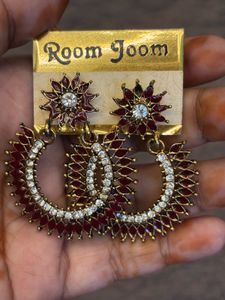 Beautiful Earrings Set