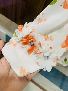 Beautiful Floral Top .