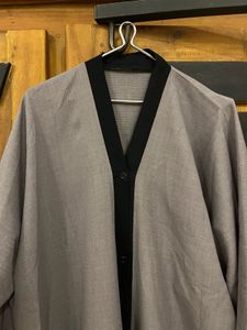 Elegant Grey &amp; Black Abaya