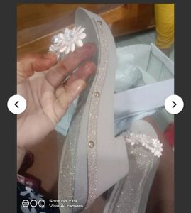 unused heels(SIZE-6 IND)