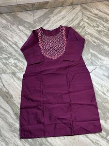 Elegant Purple Embroidered Kurta