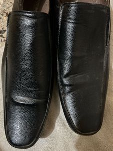 Freeway Black Formal Shoes