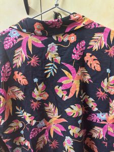 Vibrant Tropical Print Button-Up Shirt