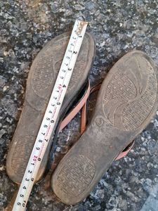 Casual Peach Floral Flip-Flops