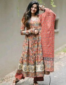 Beautiful Ethnic Kurta Set with Dupatta
