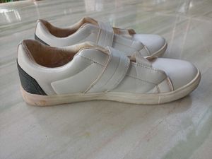 White Wrogn Sneakers
