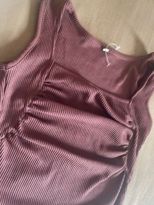 Cute brown fitted top