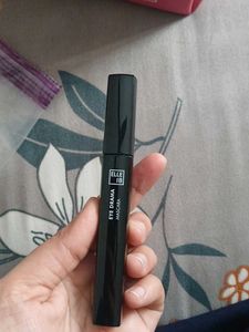 Elle 18 Eye Drama Mascara