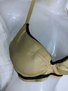 Stylish 30,32  pedded 💚Women's Bra