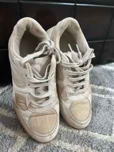 Luna Blu Comfortable Sneakers