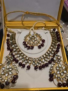 Burgundy kundan set gold