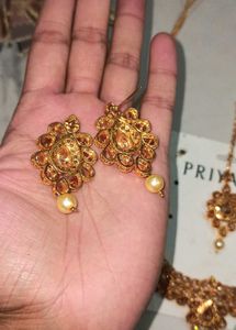 ​✨ Priyaasi Elegant Stone Jewellery Set