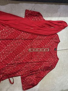 Red kurta set for women