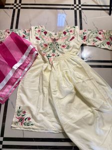 Price Drop pakistani Embroidered Kurta Leather