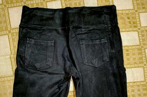 Black Joggers with Zipper Pockets