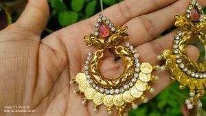 Earrings Beautiful 🙋 Price Droped