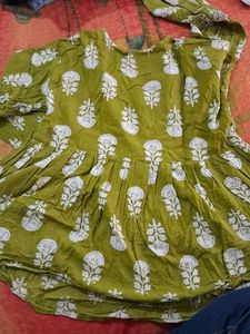 Chic Olive Green Printed flared top