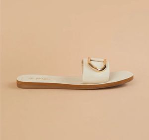 Ginger by Lifestyle buckled Flats