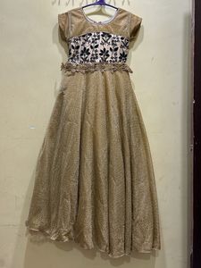 Elegant Gold Shimmer Maxi Dress