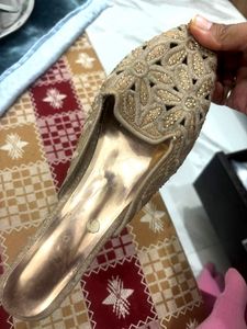 Embellished Ethnic Juttis/Mojaris