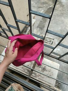 TIFFIN BAG (Pink in colour)💕