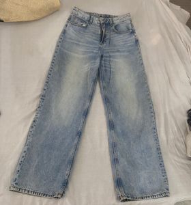 H&M Classic Straight Leg Jeans