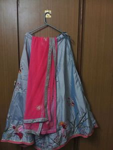 Beautifull Lehenga, Blouse with dupatta