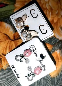 Cute Pearl & Enamel Stud Earrings