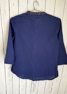 Unused top-Ajio