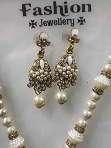 Elegant Pearl Necklace &amp; Earring Set