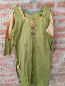 Green Embroidered Kurta