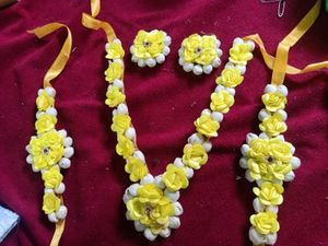 Yellow Floral Jewellery Set for haldi