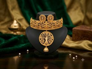 Exquisite Gold Tree of Life Jewellery Set