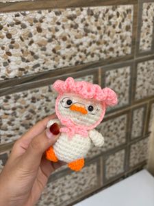 crochet duck with specs
