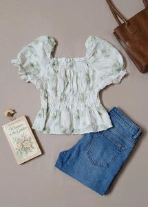 Puff Sleeves Top