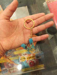 Resin Keychain - Letter V