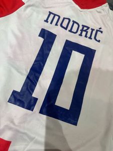 Croatia Modric #10 Football Jersey L
