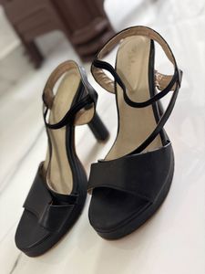 Chic Black Platform Block Heels