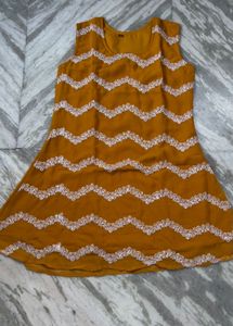 yellow zigzag