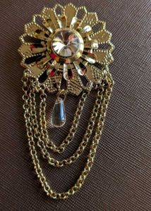 Elegant Brooch with Crystal Drop