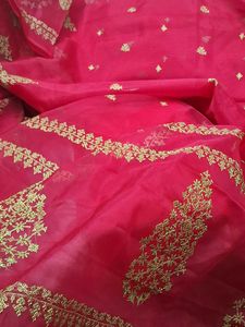 Rani Pink Saree with Contrast blouse piece