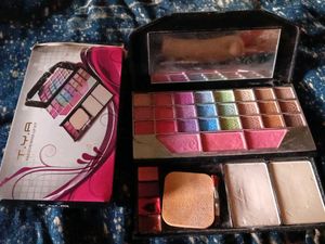 Eyeshadow Palette