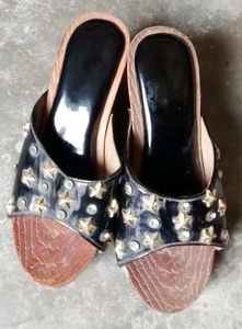 Black Stone slipper
