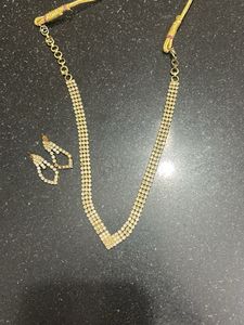 Elegant Rhinestone Necklace & Earring Set
